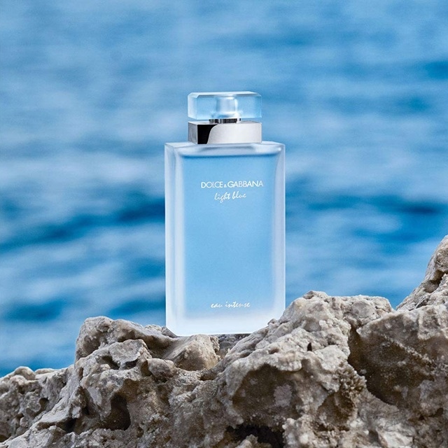DOLCE&GABBANA ženski parfumi Light Blue Eau Intense 25ml EDP