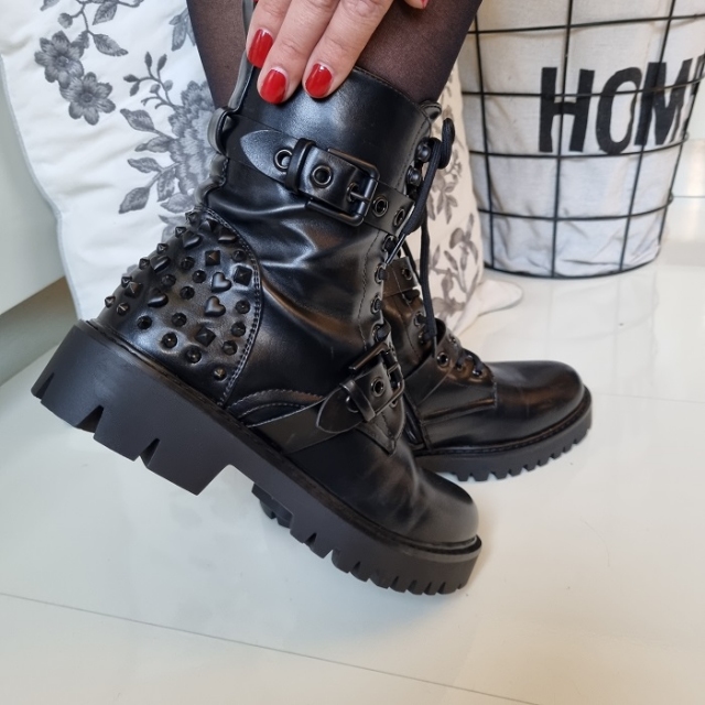 Best seller črni bulerji: 36 in 37