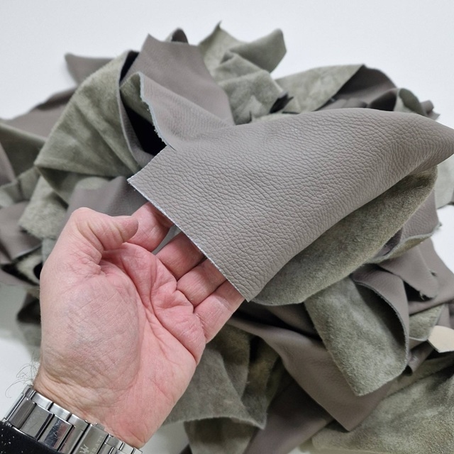 Ostanki naravnega usnja SIVO-RJAVA paket 1 kg