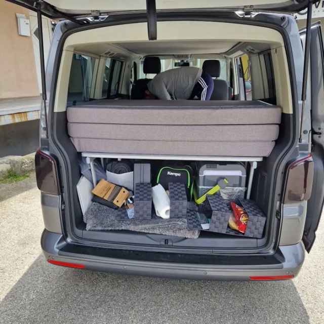 Blazine za avtodom VOLKSWAGEN CALIFORNIA 186 x 148 x 10 cm