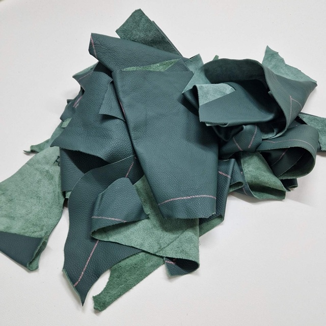 Ostanki naravnega usnja ZELENA paket 1 kg
