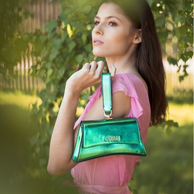 GUESS torbica Devin HWMG79_83730