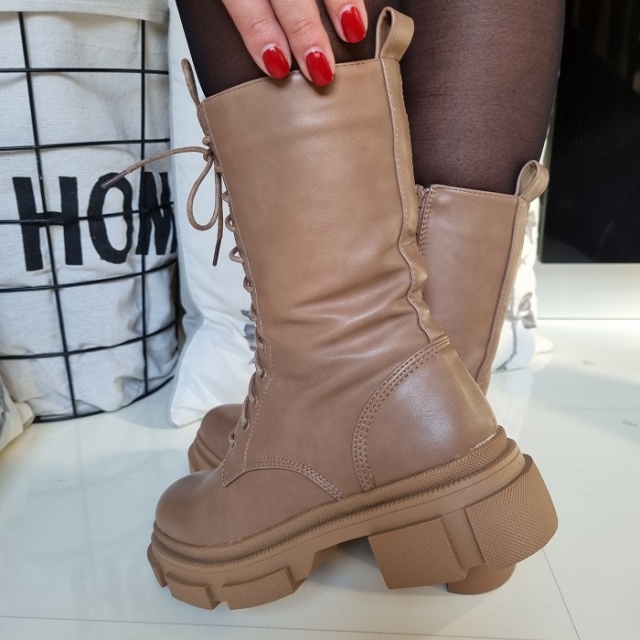 Modni gležnarji z debelejšim podplatom v barvi kaki: 36, 37, 38